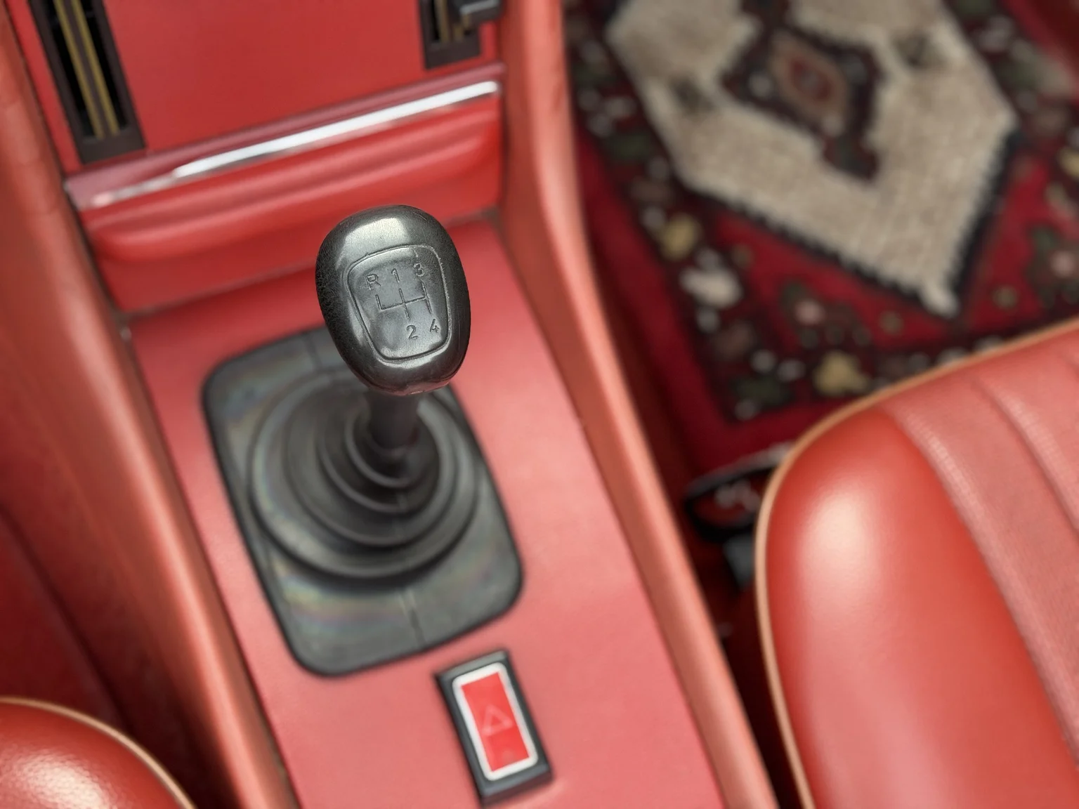 Innenraumfoto von 1973 Mercedes Benz 350 SL  (14)