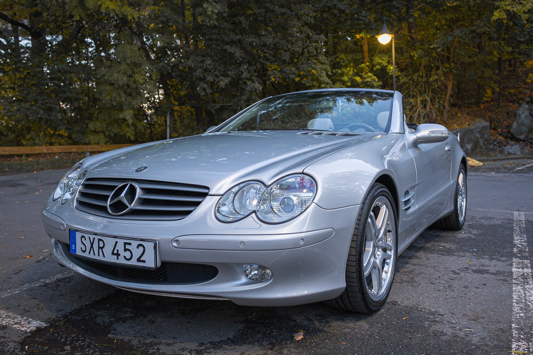Exteriörbild på 2002 Mercedes-Benz SL 500