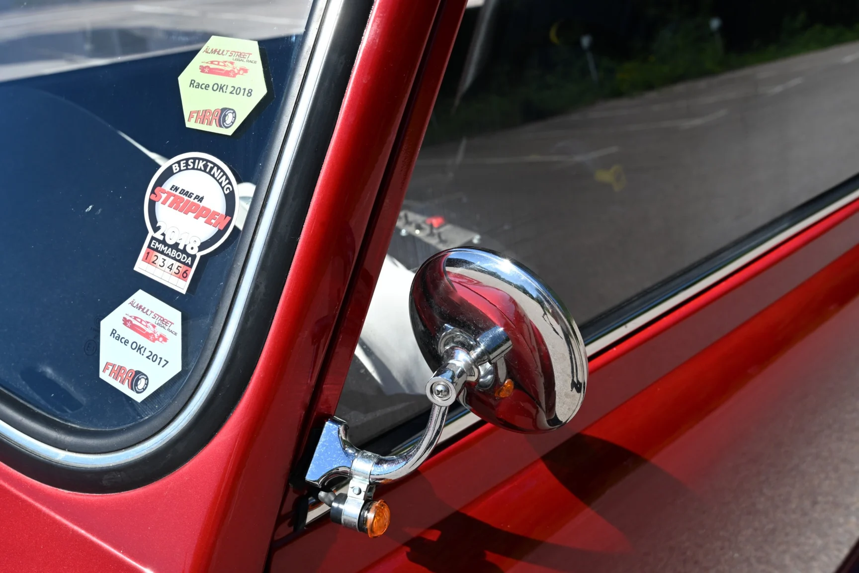 Exterior image of 2013 Mini Cooper Turbo RWD (14)