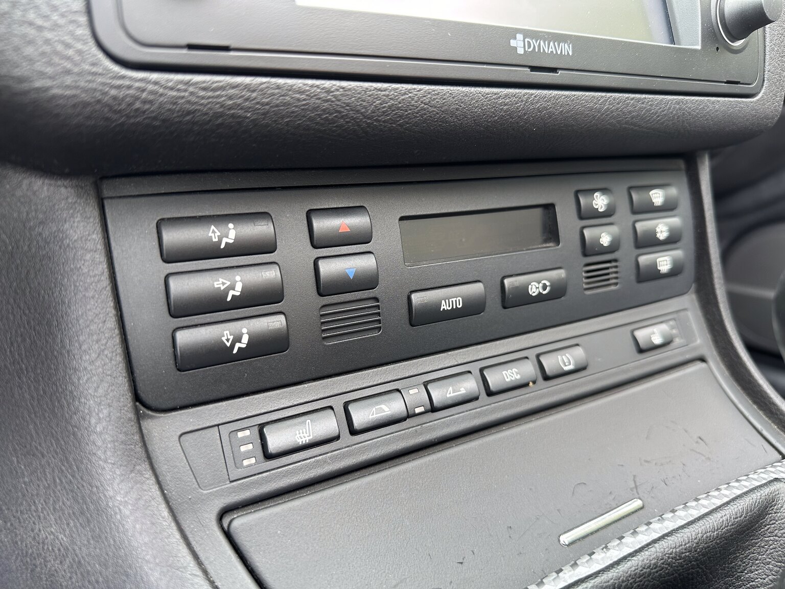 Innenraumfoto von 2005 BMW 330Ci