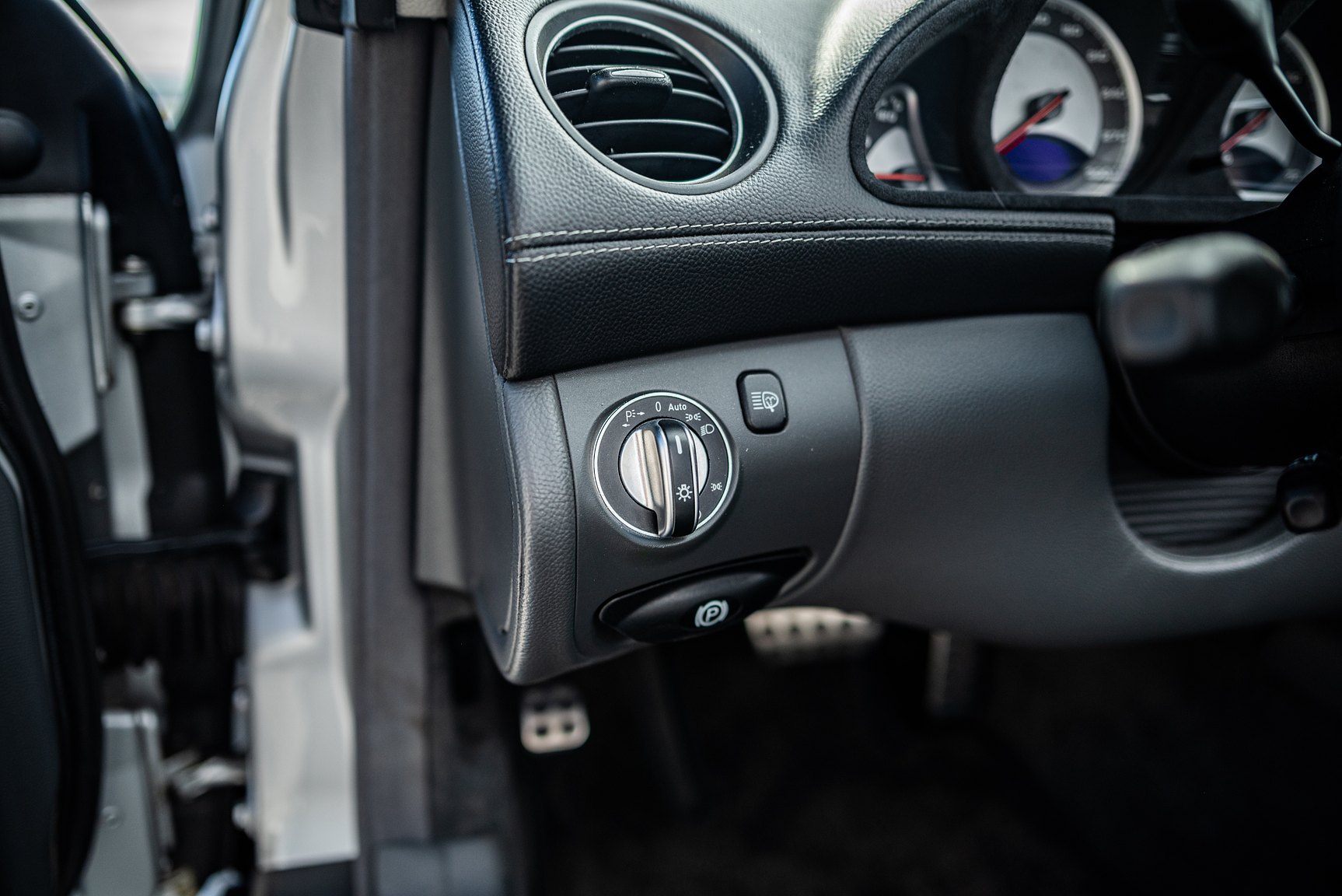 Interior image of 2002 Mercedes SL 55 AMG