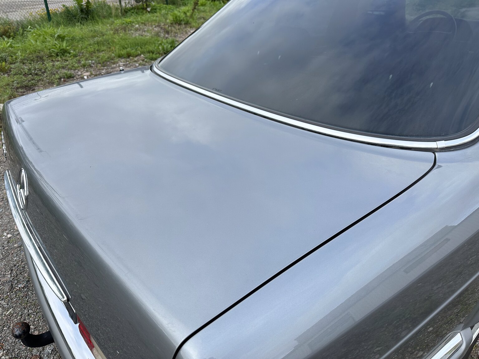 Exterior image of 1987 Mercedes 300 SE