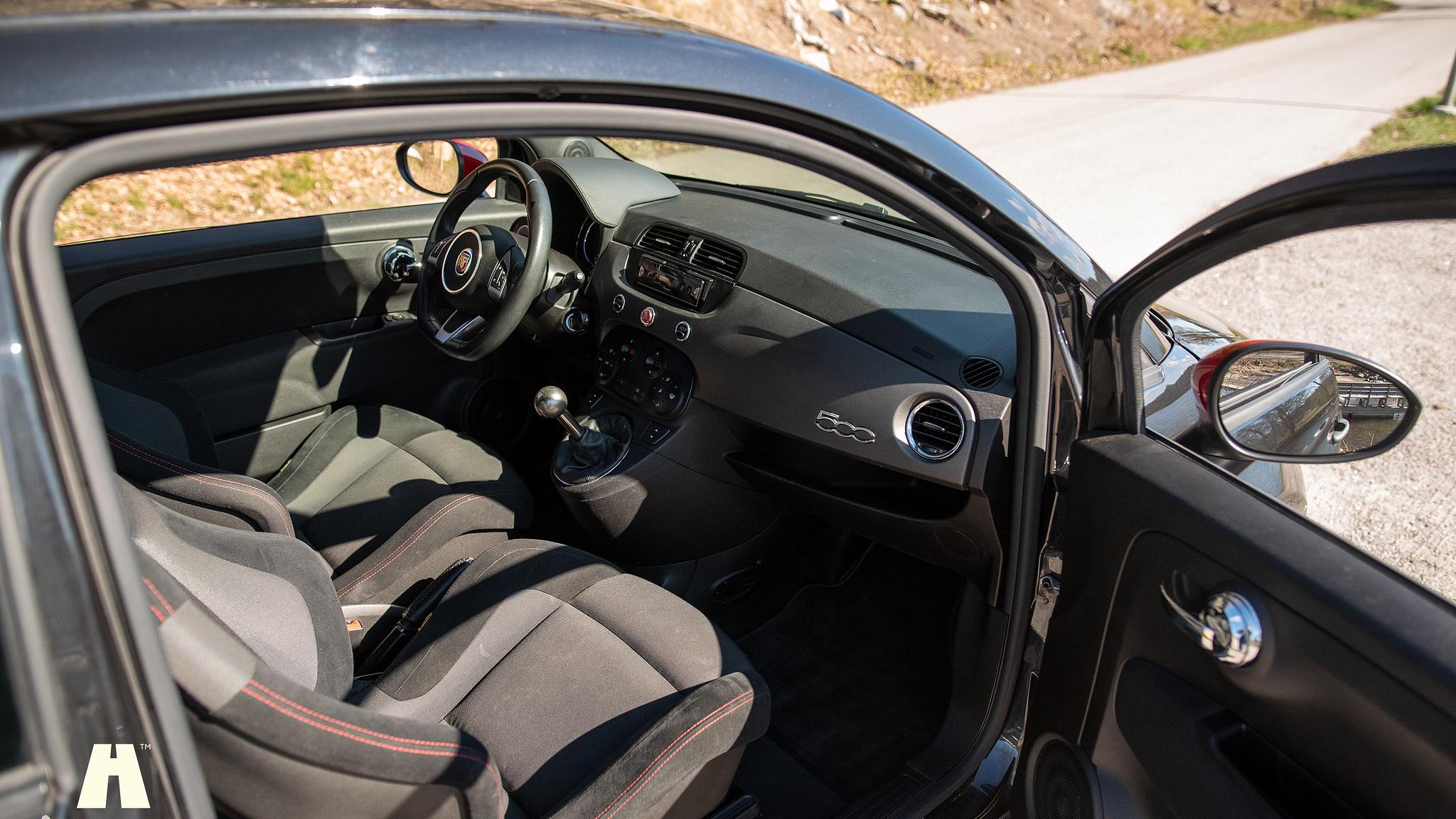 Interior image of 2016 Abarth 595 Competizione (18)