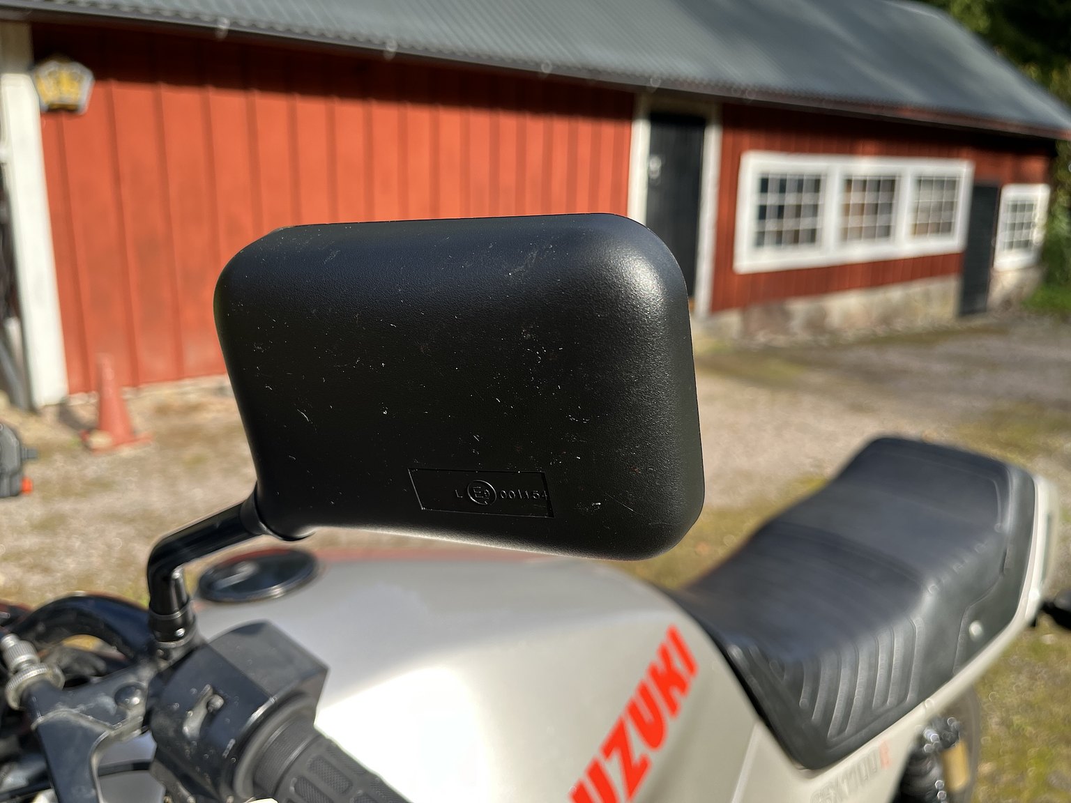Exteriörbild på 1982 Suzuki GSX1100 - NO RESERVE