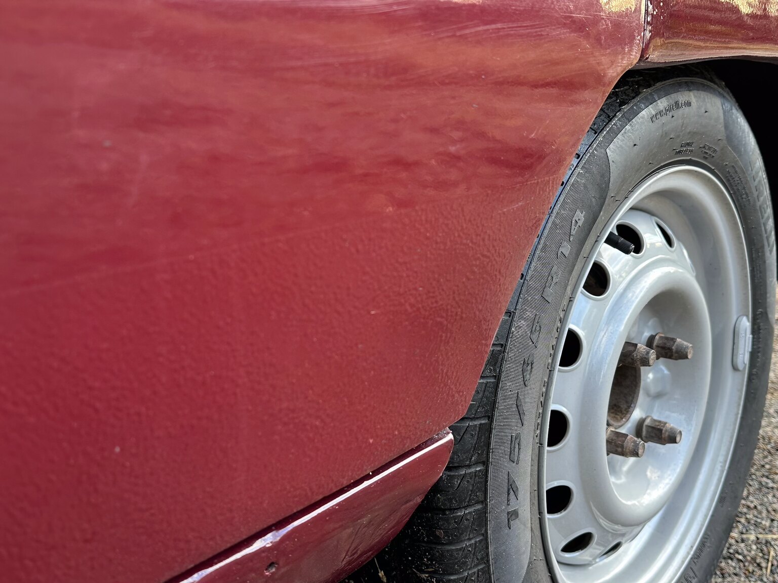 Exteriörbild på 1973 Alfa Romeo Berlina 2000