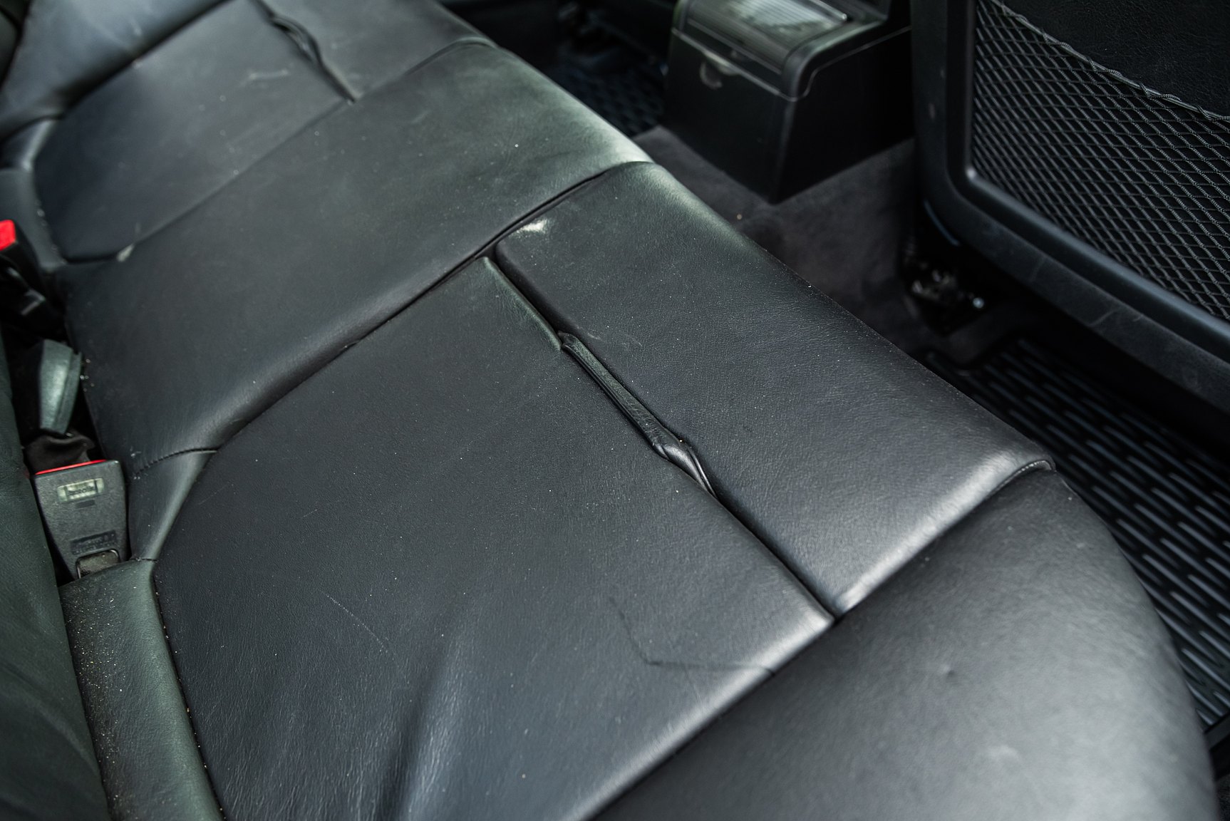 Interior image of 2001 BMW 330Xi