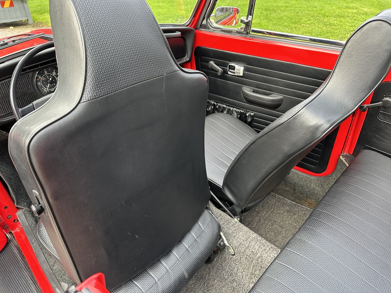 Interiörbild 1971 Volkswagen beetle 1302 cabriolet