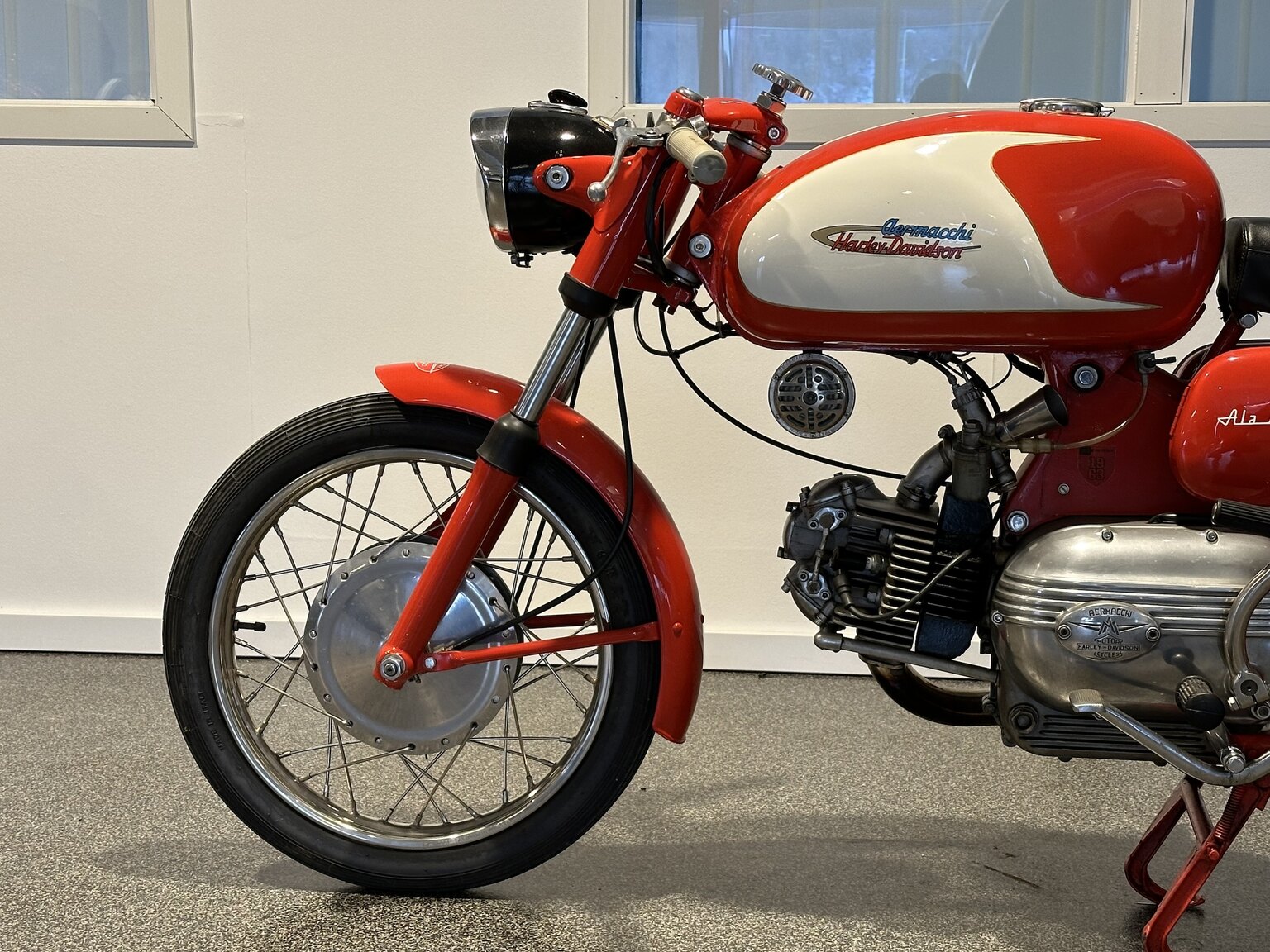 Exterior image of 1963 Aermacchi Harley-Davidson Ala Rossa