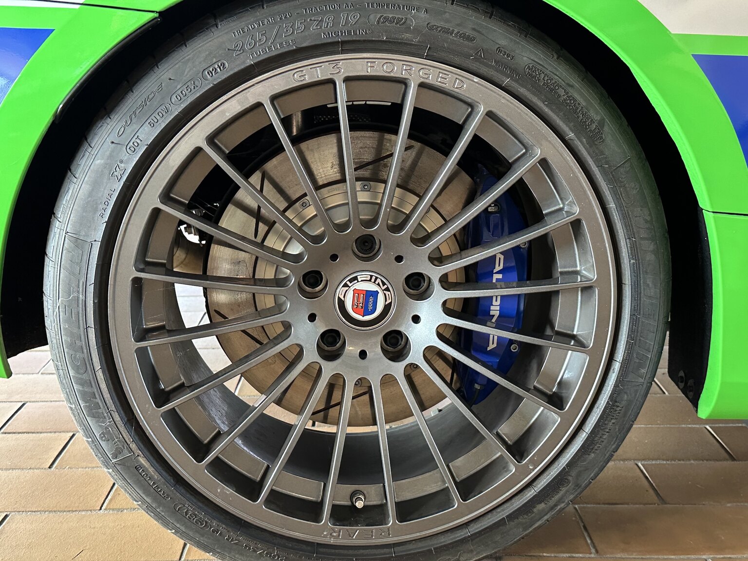 Aussenfoto 2013 ALPINA B3 GT3