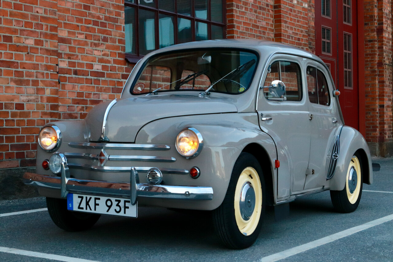 Aussenfoto 1959 Renault 4CV