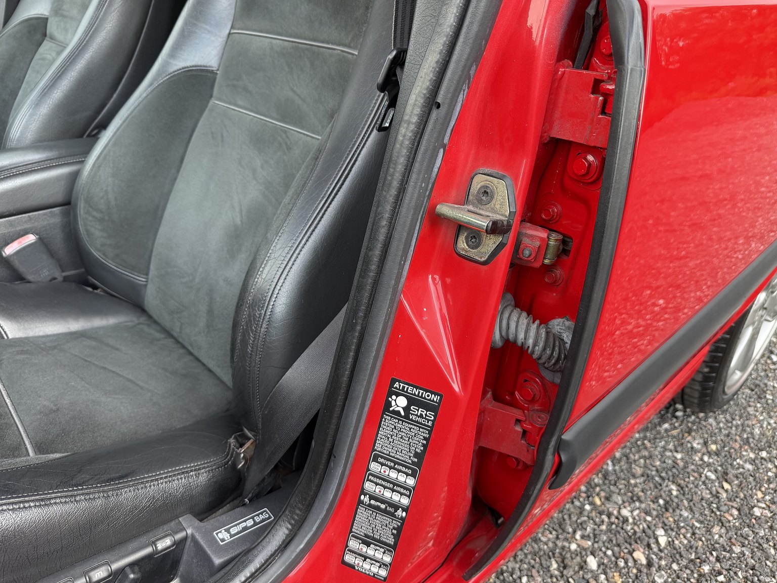 Interior image of 1996 Volvo 850 R "T-Röd"