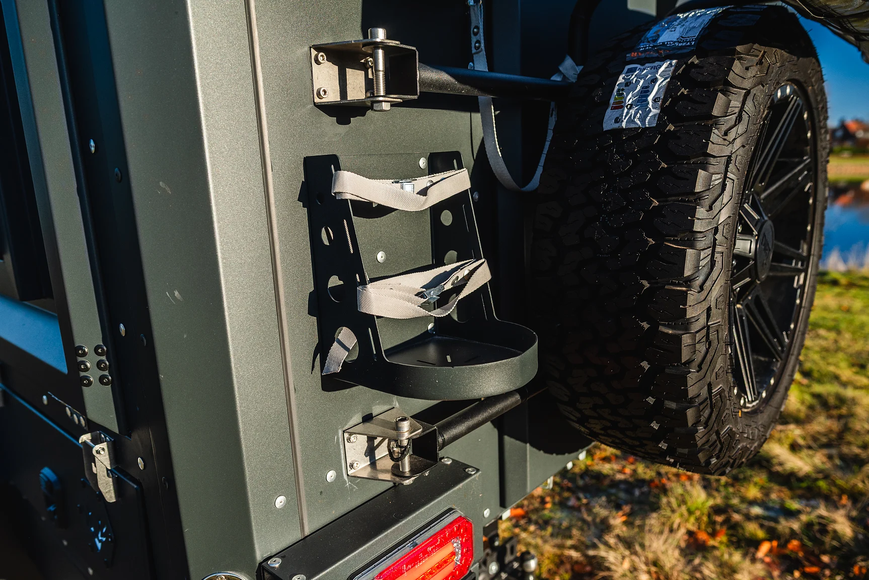 Exterior image of 2020 Northea Camper Expedition Volkswagen Amarok (98)