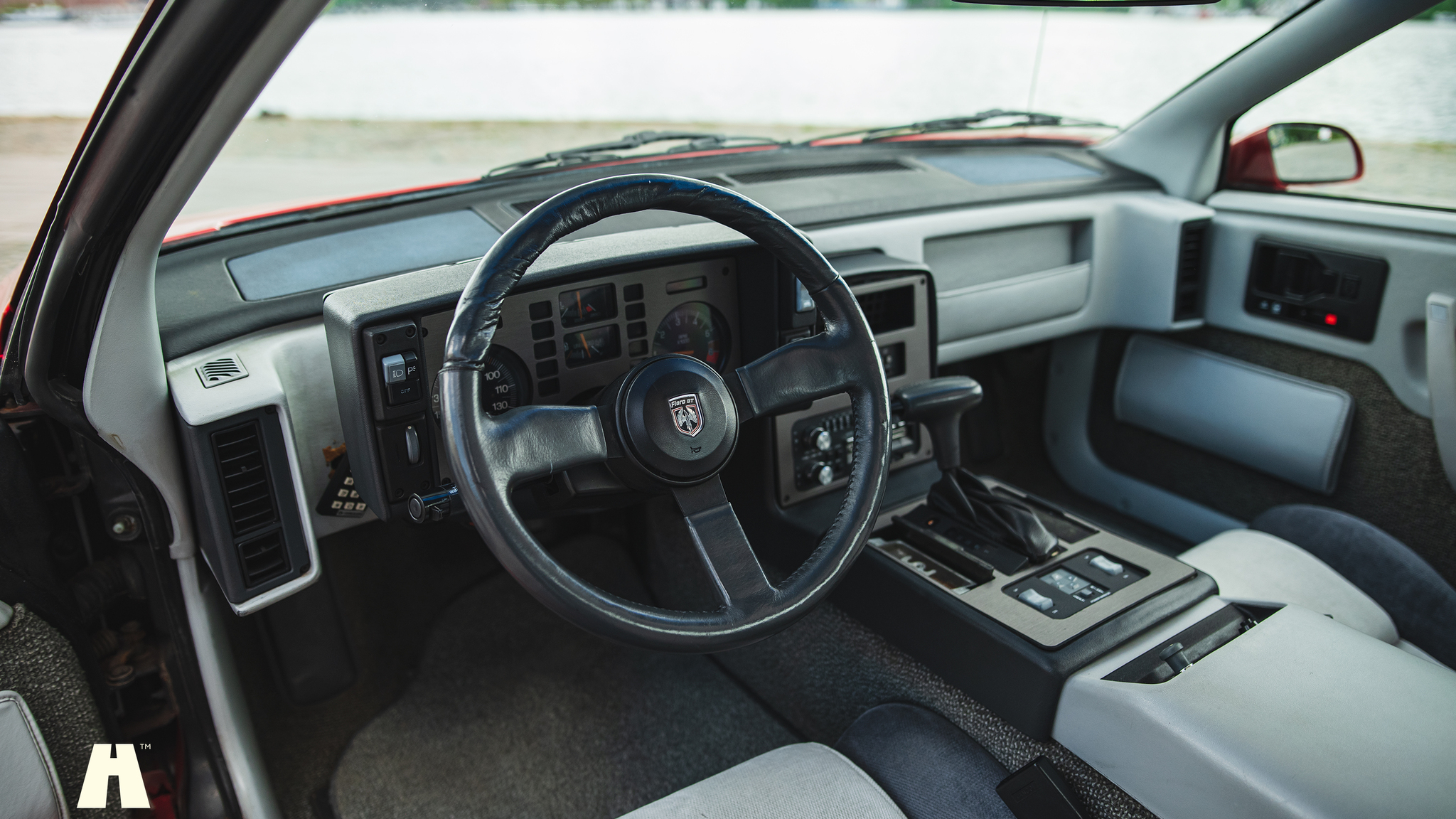 Interiörbild 1985 Pontiac Fiero GT (2)