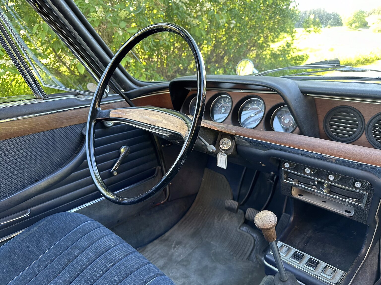 Innenraumfoto von 1968 BMW 2000 CS