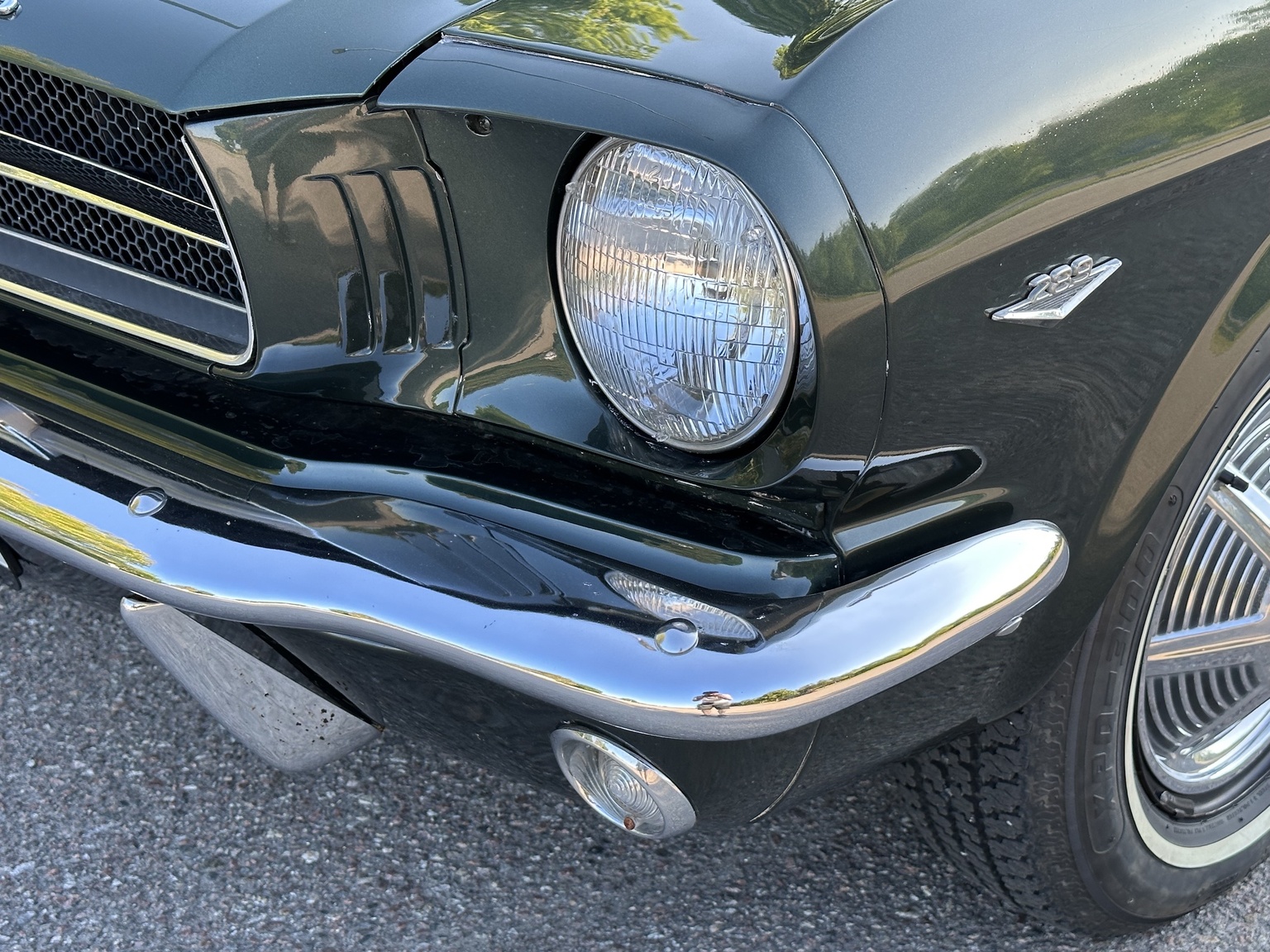 Exteriörbild på 1965 Ford Mustang 289 Cabriolet
