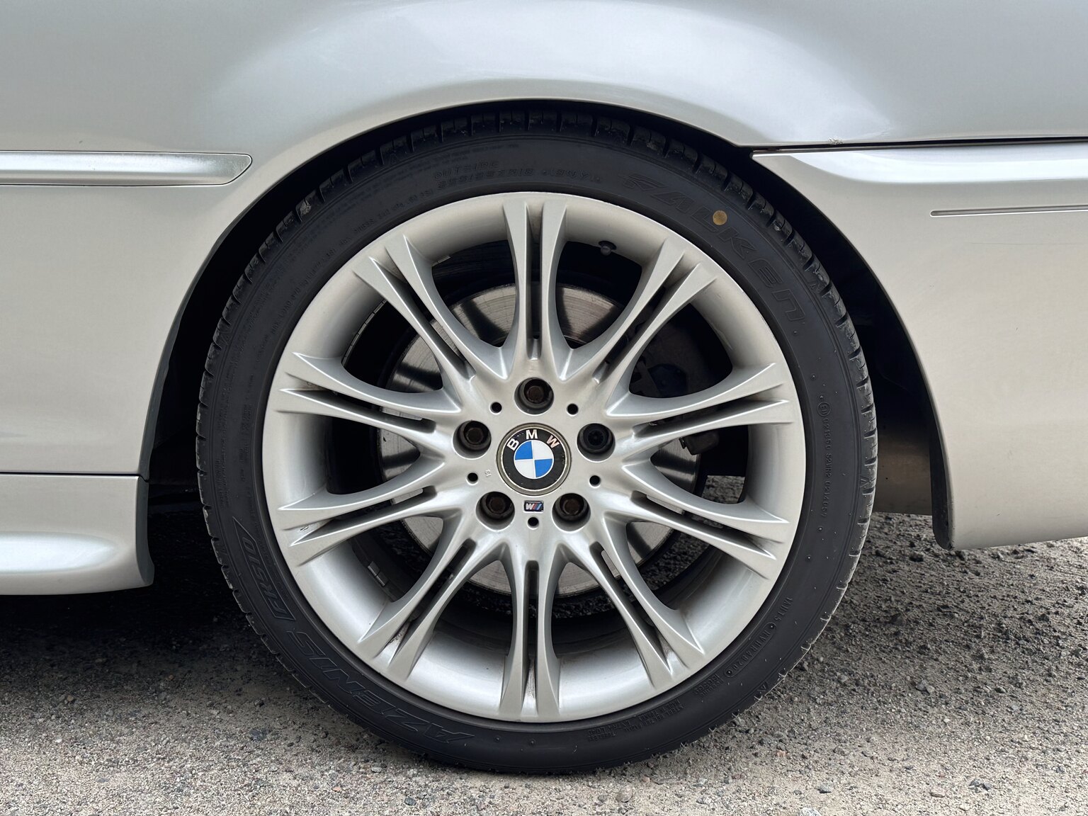 Aussenfoto 2005 BMW 330Ci