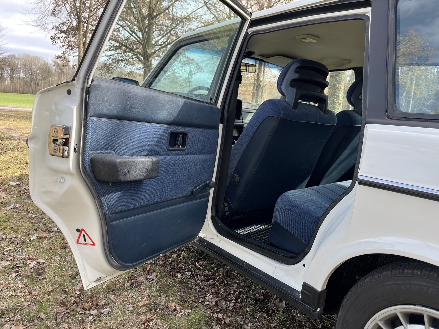 Interior image of 1993 Volvo 245 GL