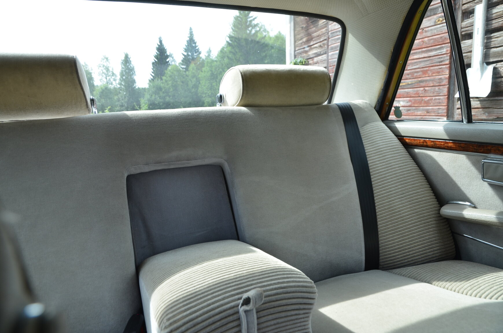 Interior image of 1968 Mercedes-Benz W109 300 SEL 6.3
