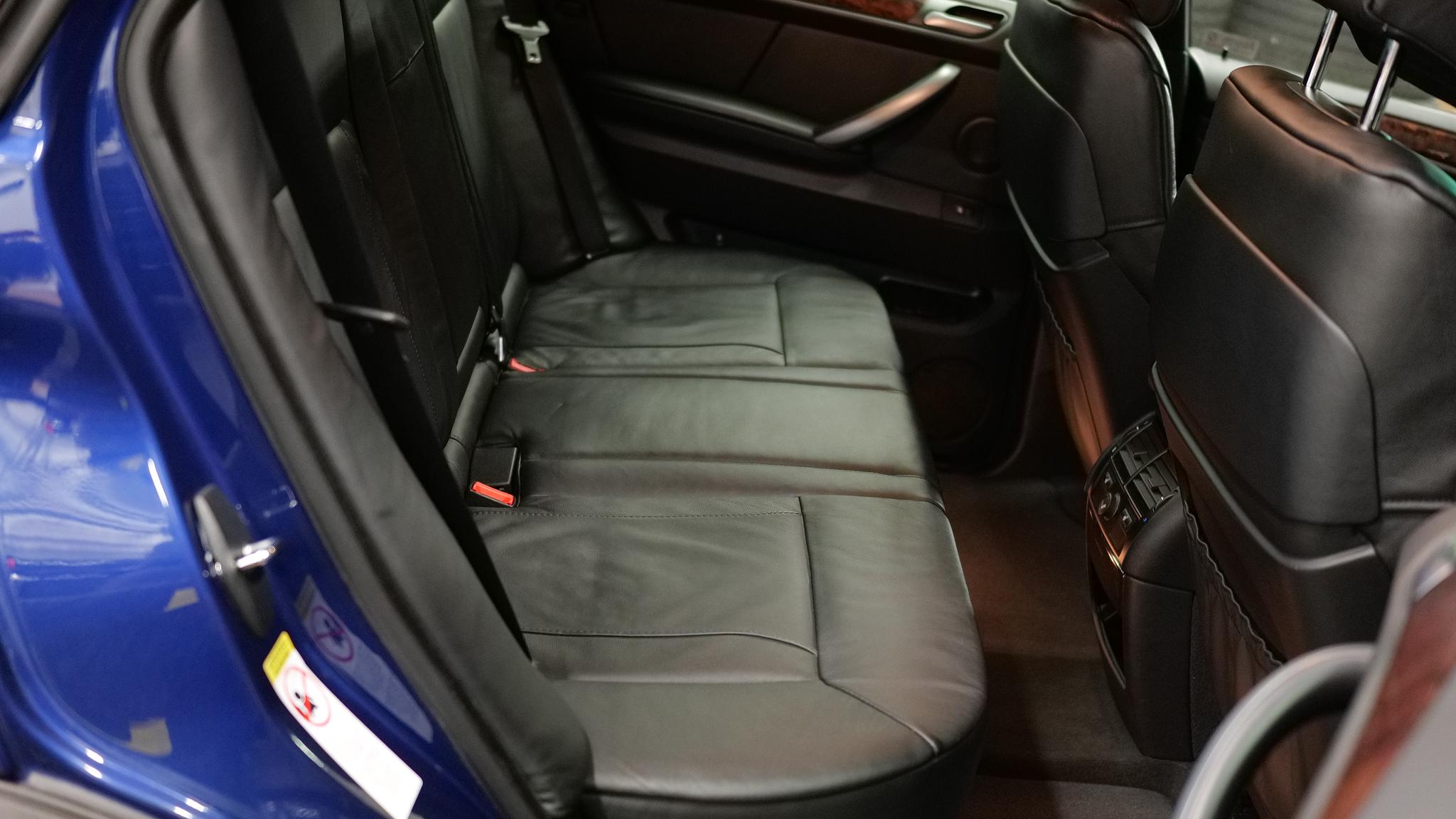 Interiörbild 2005 BMW X5 4,8IS (23)