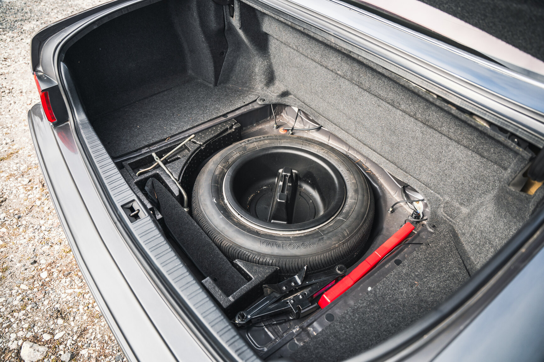 Interior image of 2000 Toyota Century