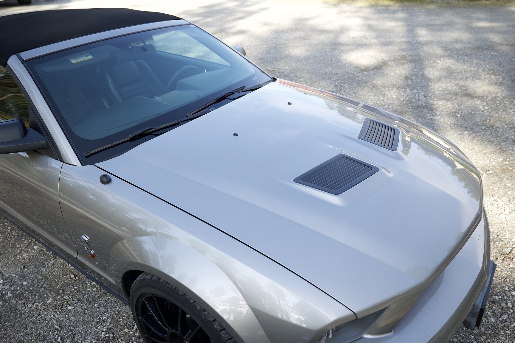Exterior image of 2008 Ford Mustang Shelby GT500 Convertible Manuell