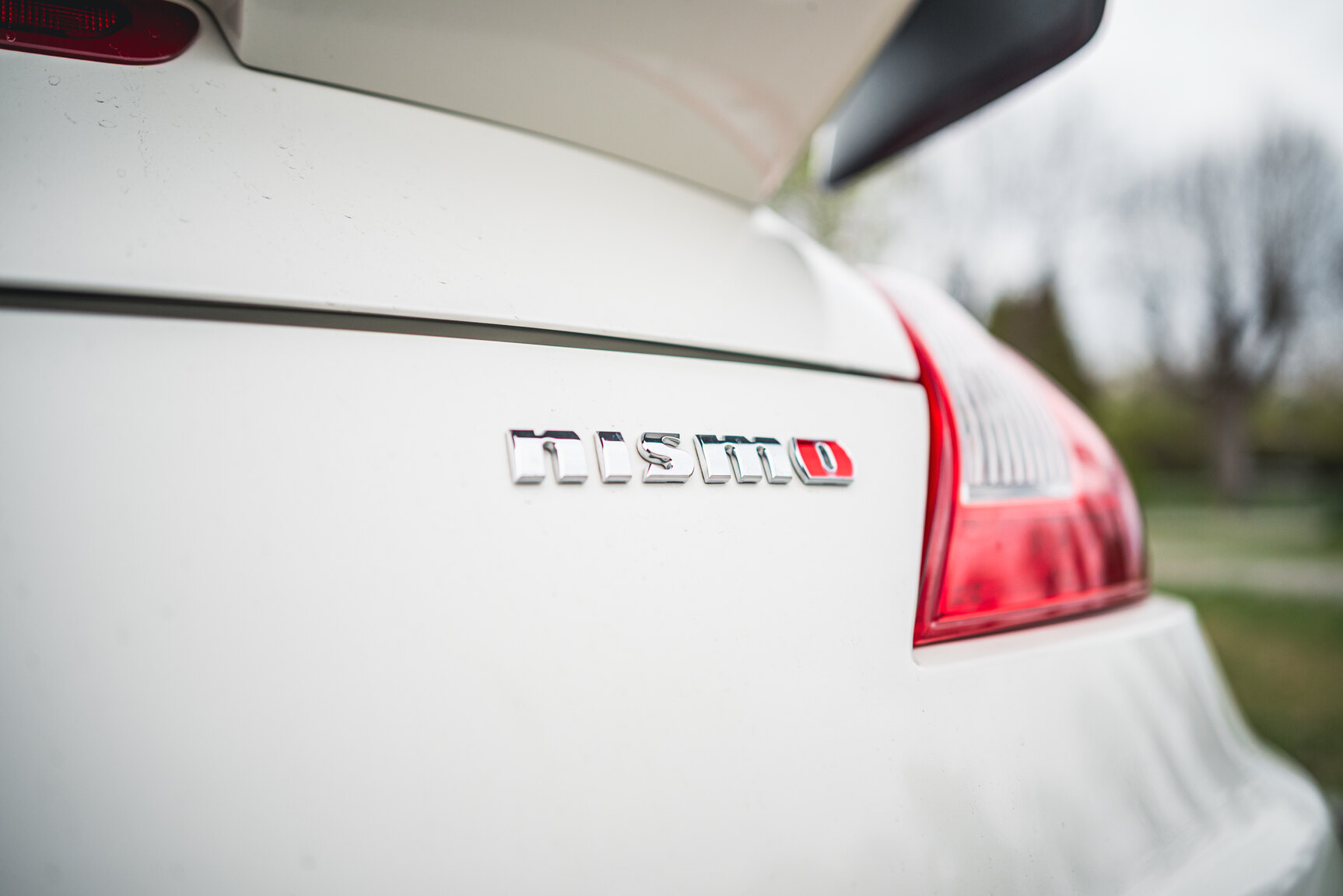 Exterior image of 2014 Nissan 370Z Nismo