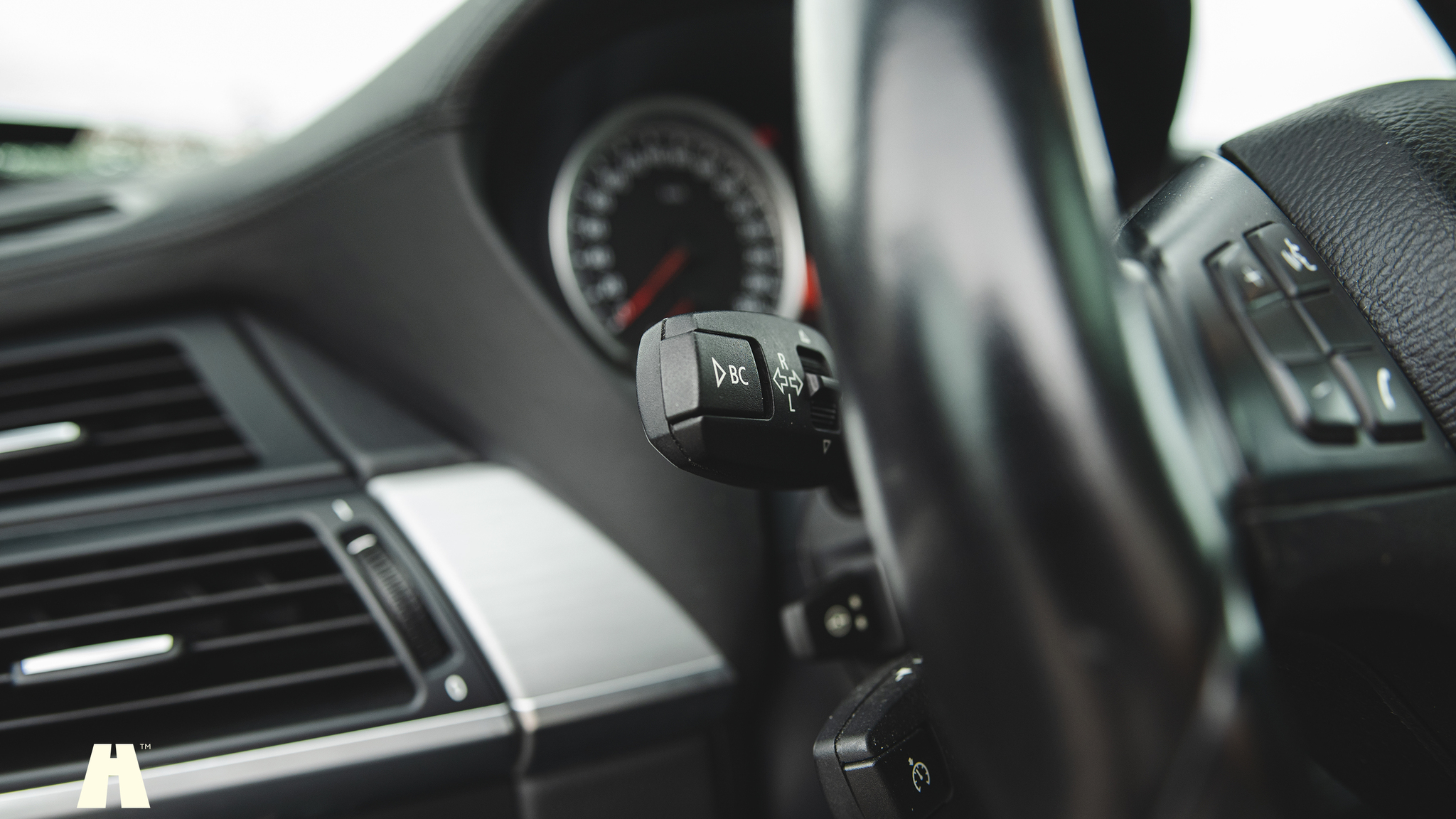 Interiörbild 2010 BMW X6 M Ferrita 555HK (17)