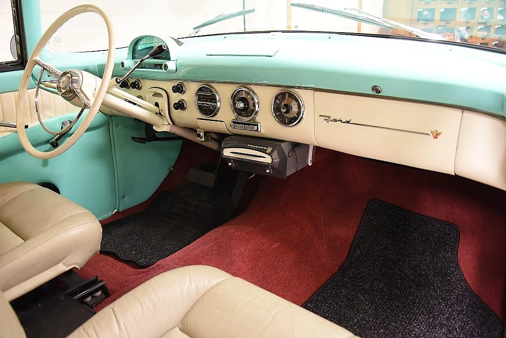 Bild von 1955 Ford Fairlane (63)
