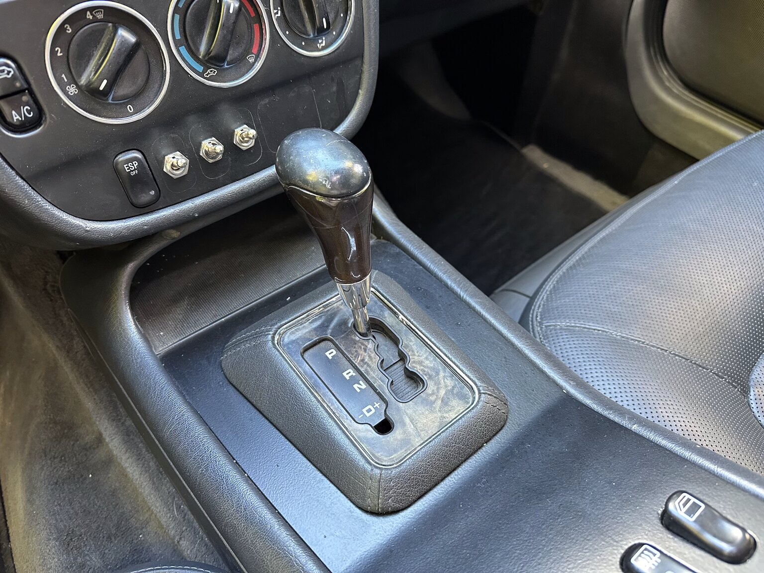 Interior image of 2001 Mercedes-Benz CL600/ML 55 AMG