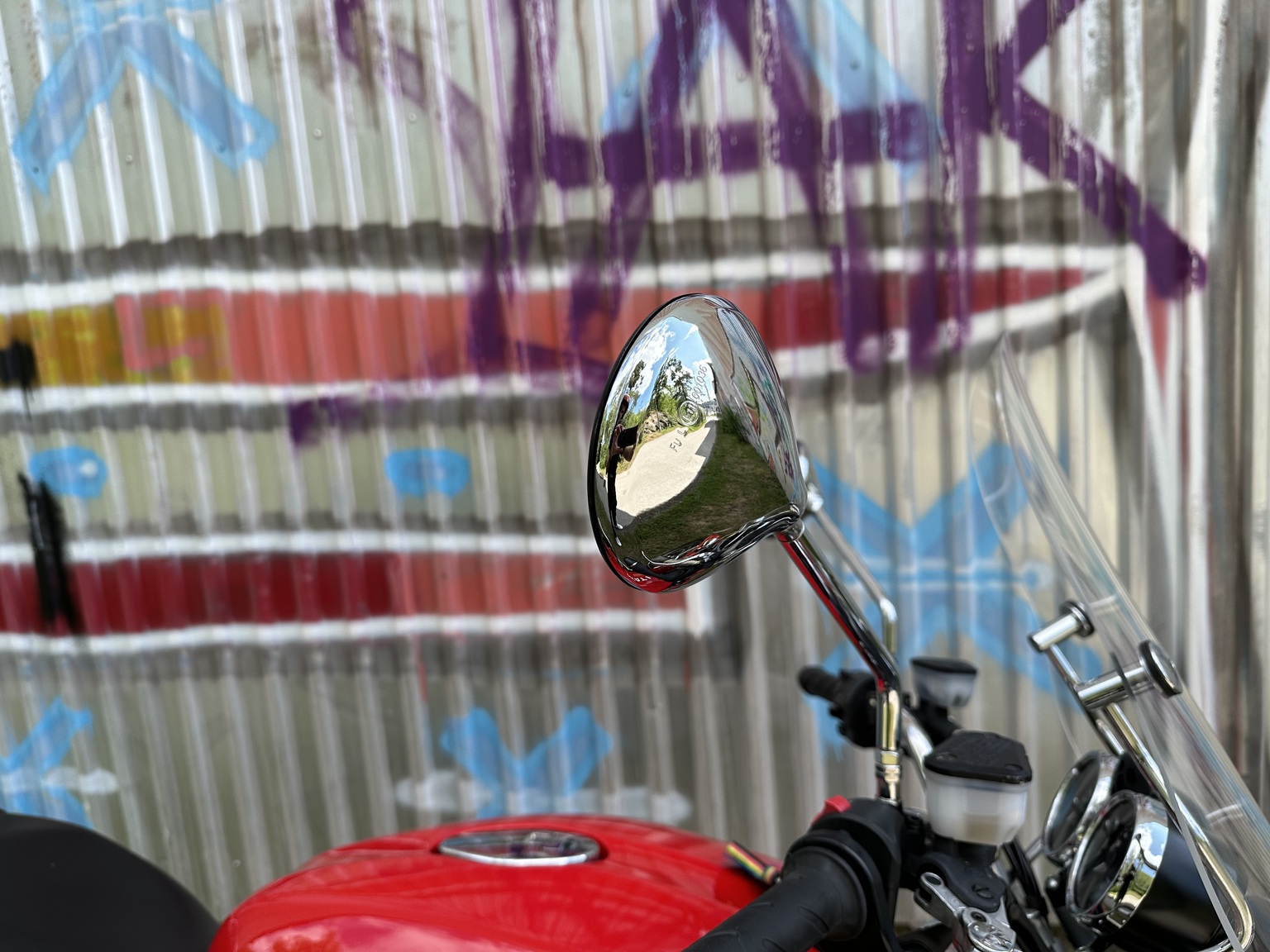 Aussenfoto 2006 Ducati 1000 GT (61)