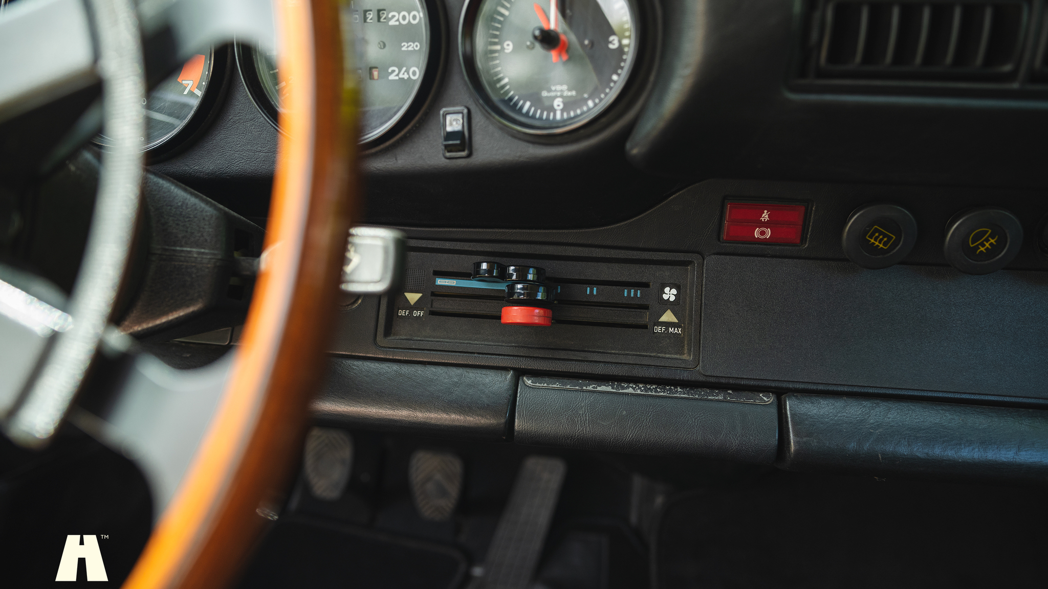 Interior image of 1981 Porsche 911 SC Backdate