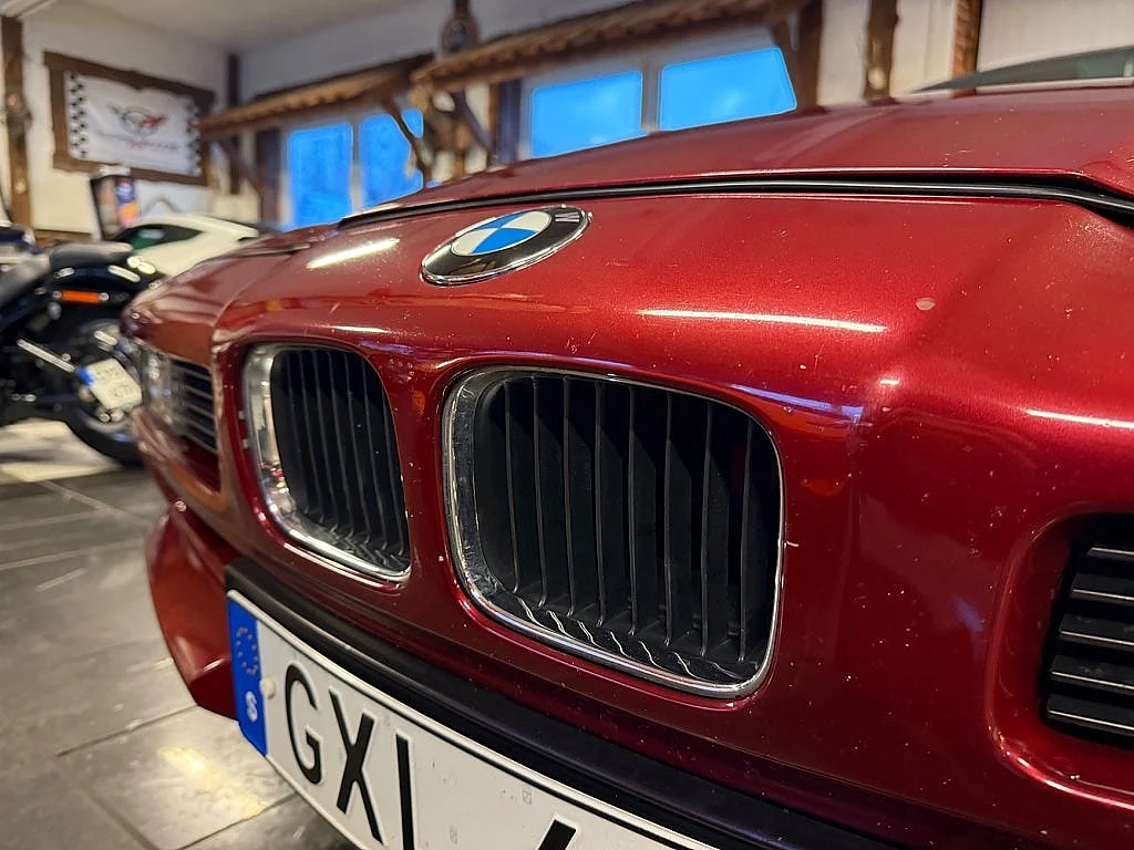 Bild von 1992 BMW 850 (17)