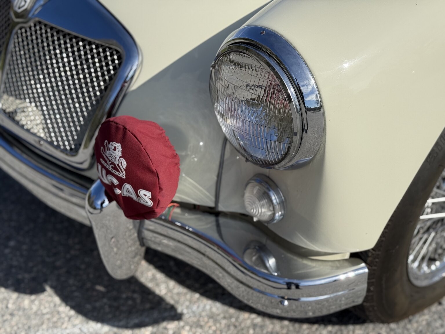 Exteriörbild på 1959 MG MGA 1500