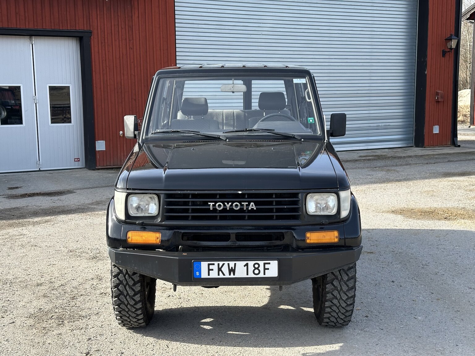 Exterior image of 1993 Toyota Land Cruiser Serie 70