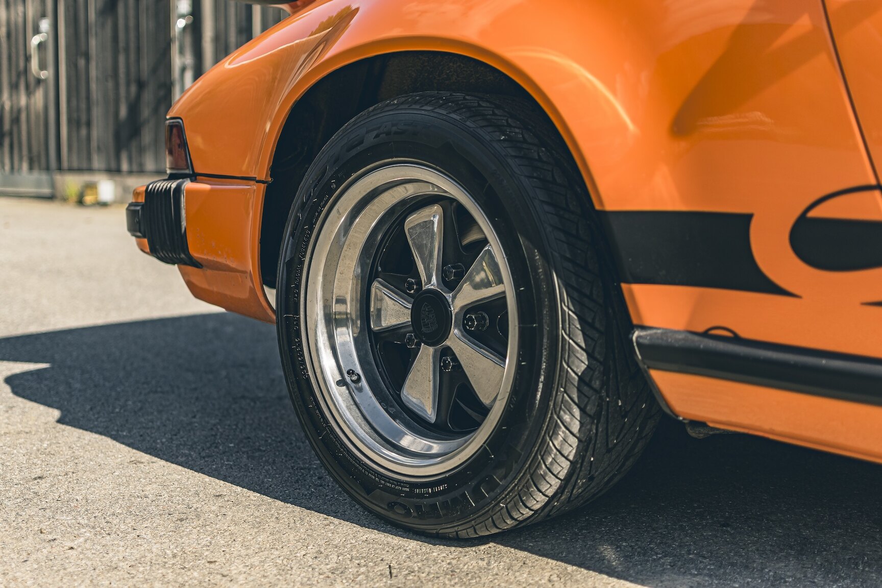 Exteriörbild på Porsche 911 Carrera