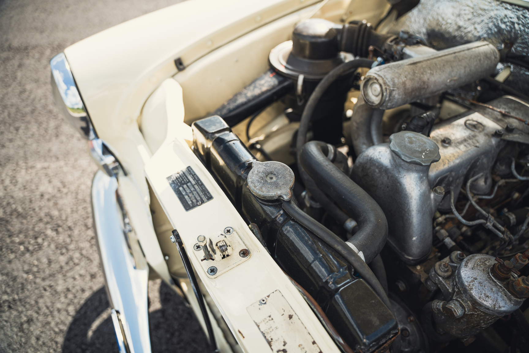 Image of 1966 Mercedes-Benz 200 D "Heckflosse" mechanics
