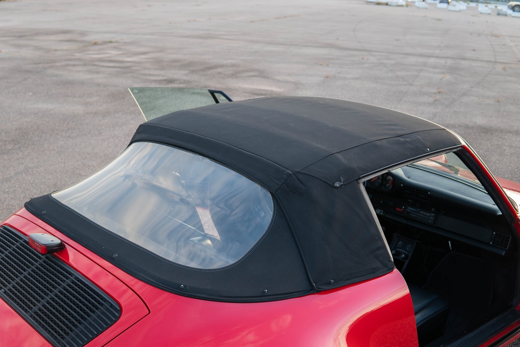Aussenfoto 1987 Porsche 911 Carrera Cab 3.2