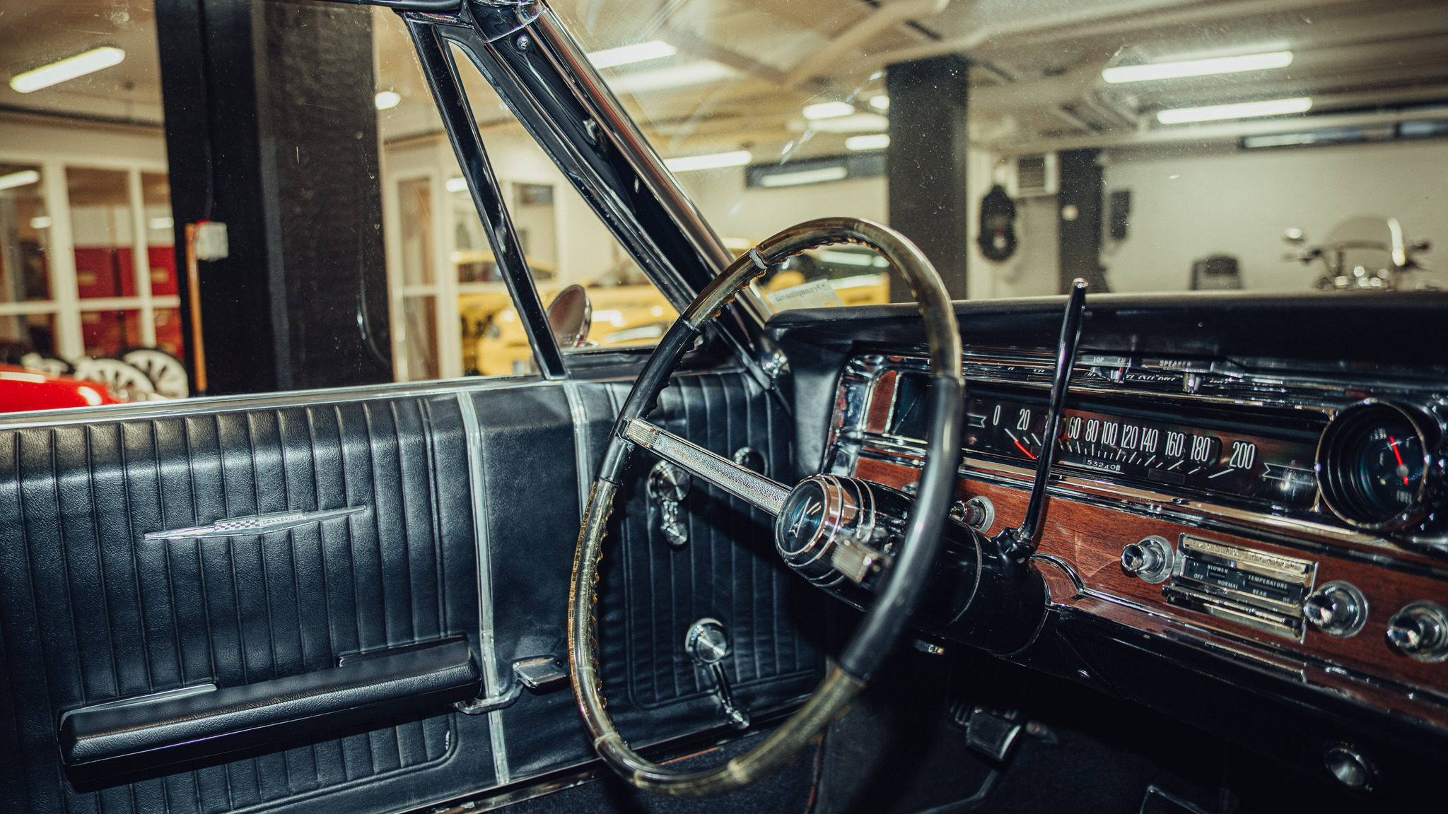 Interiörbild 1965 Pontiac Bonneville Cabriolet 6.4 V8