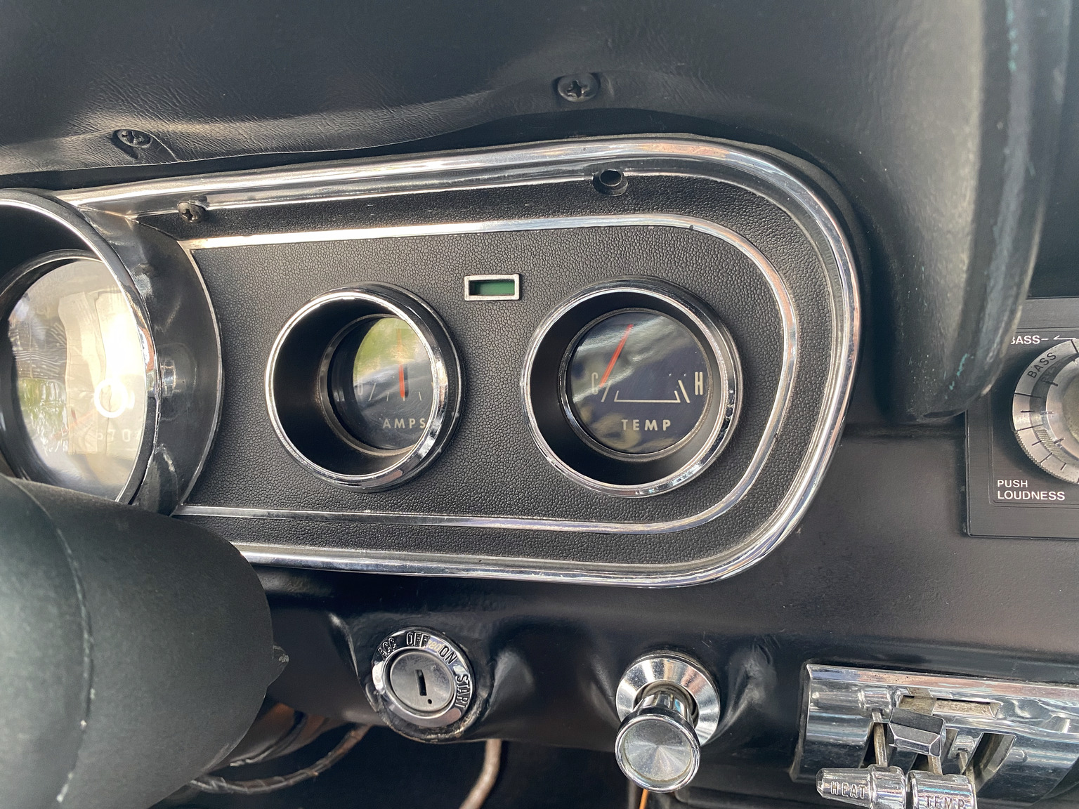 Interior image of 1966 Ford Mustang Fastback GT-clone (24)