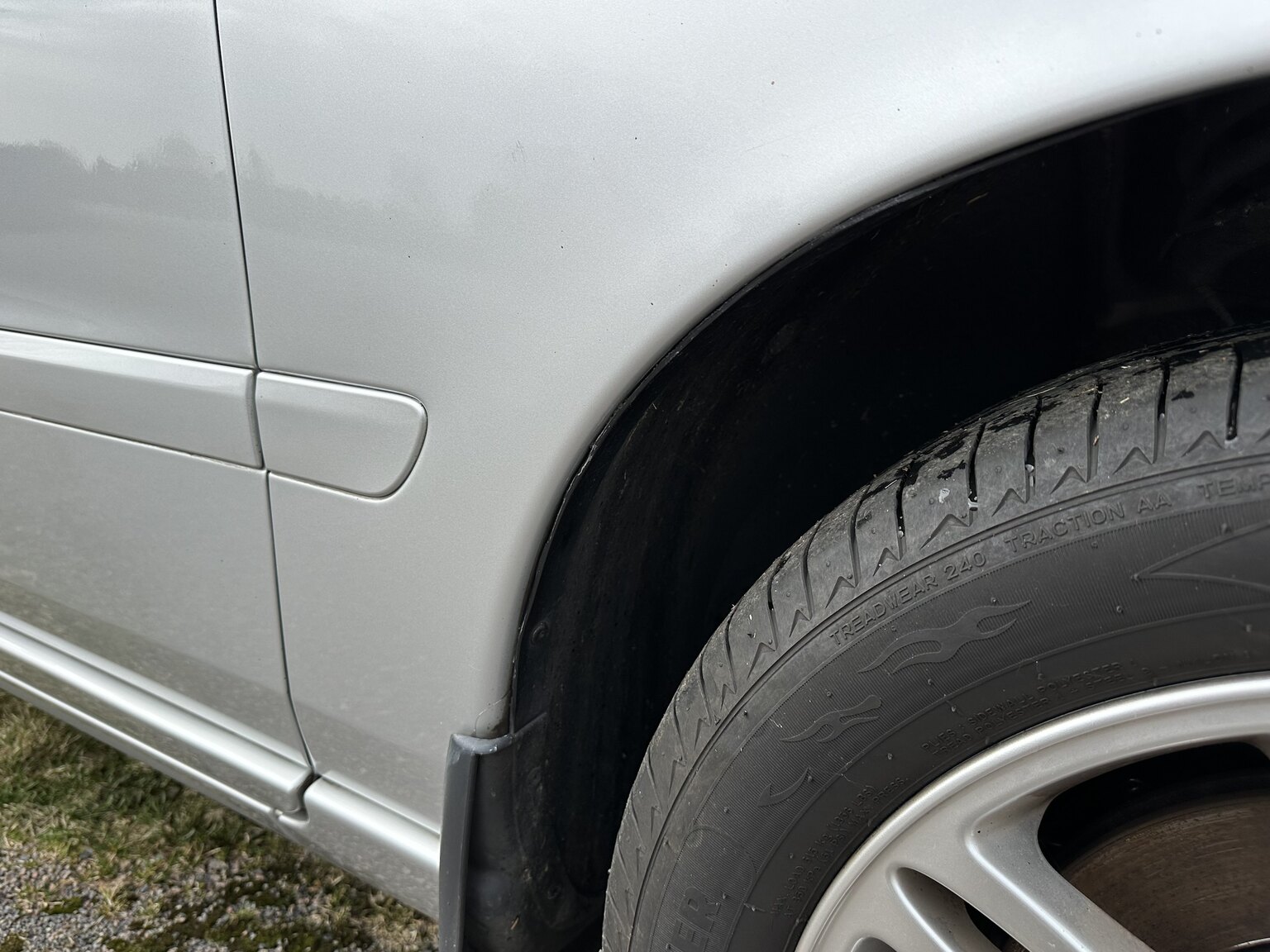 Exteriörbild på 2008 Volvo V70 Classic