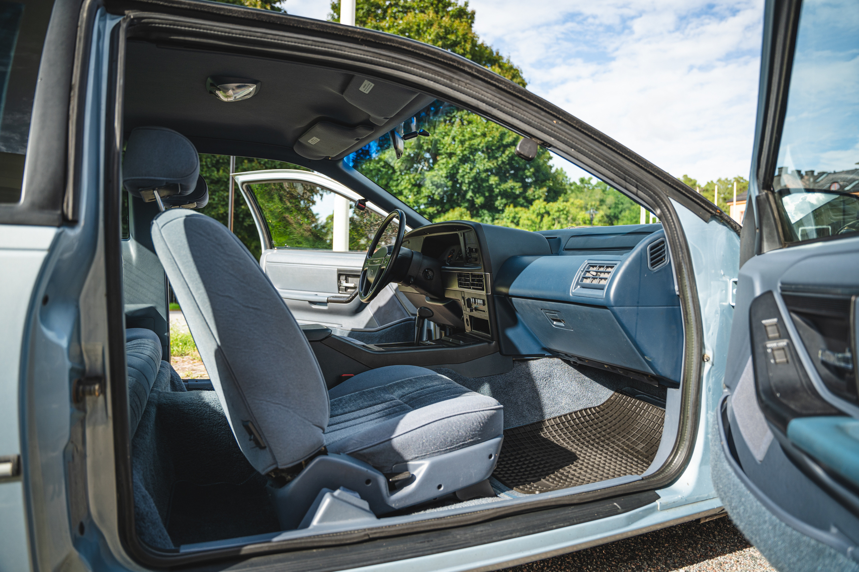 Innenraumfoto von 1991 Ford Thunderbird (5)