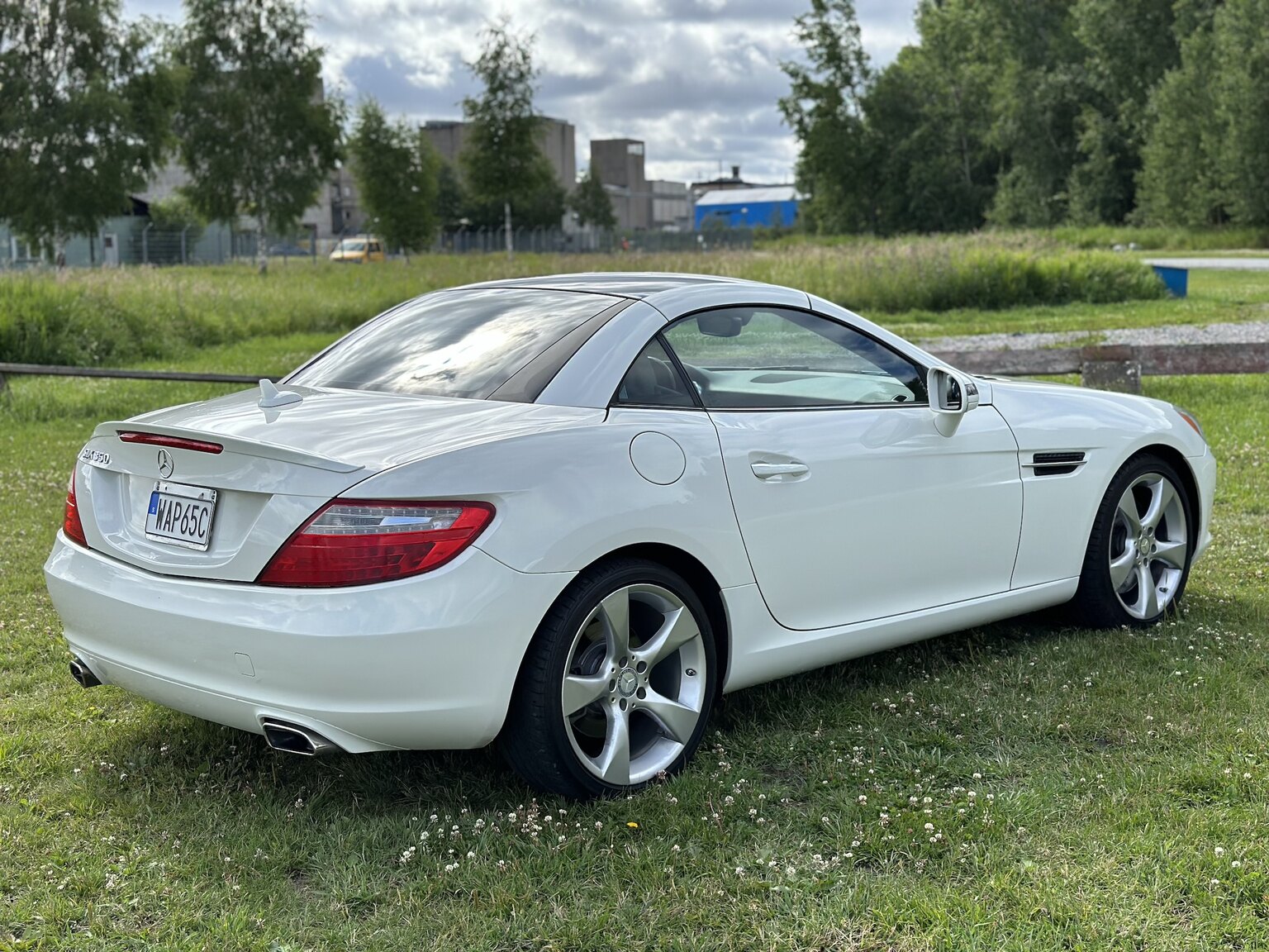 Exterior image of 2012 Mercedes-Benz SLK 350