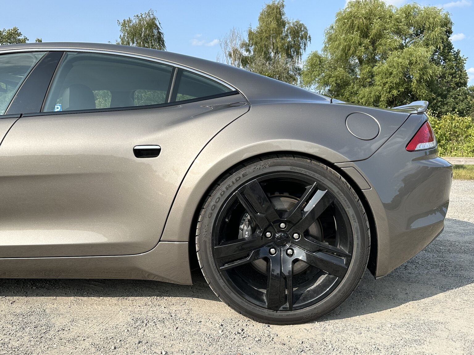 Aussenfoto 2012  Fisker Karma