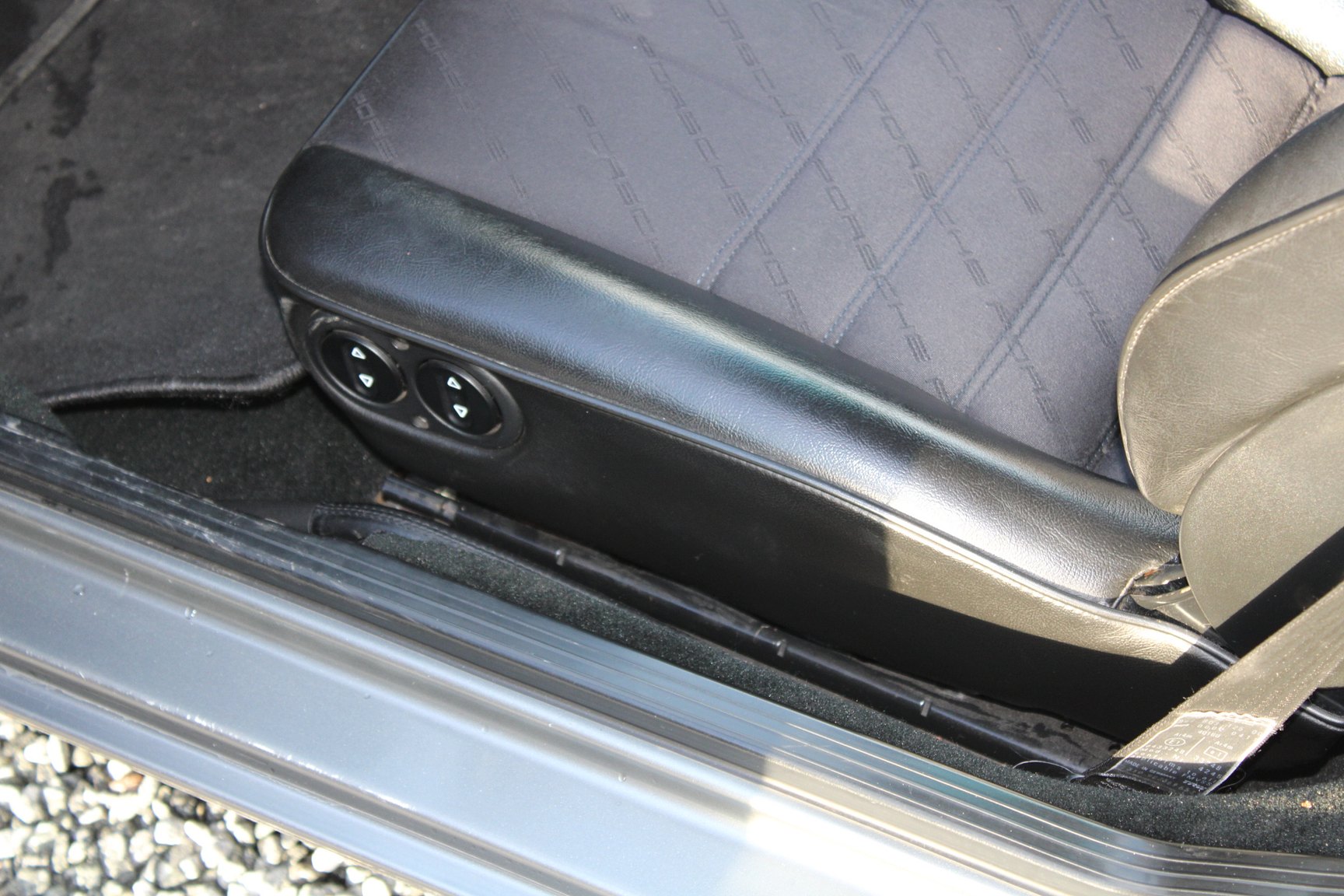 Innenraumfoto von 1991 PORSCHE 944 S2