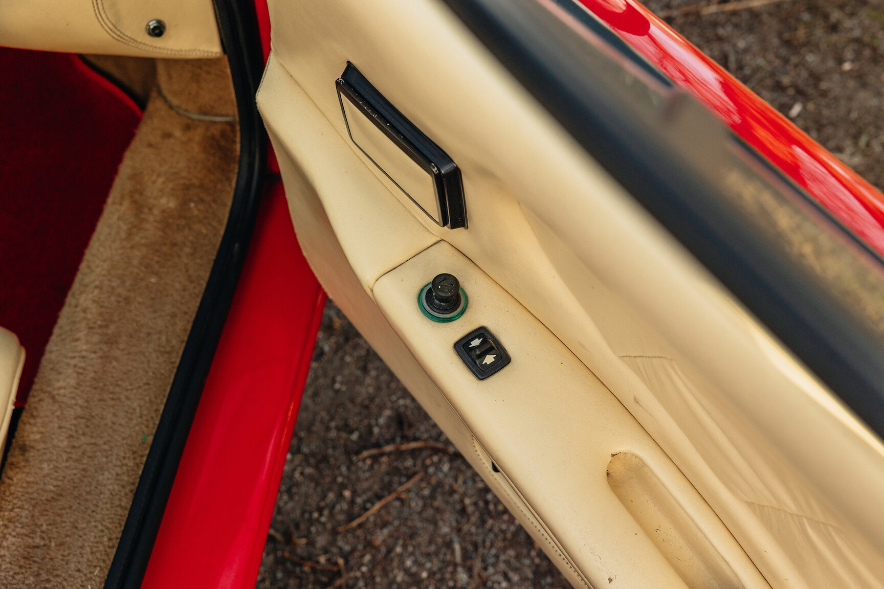 Interior image of 1989 Lotus Esprit Turbo 