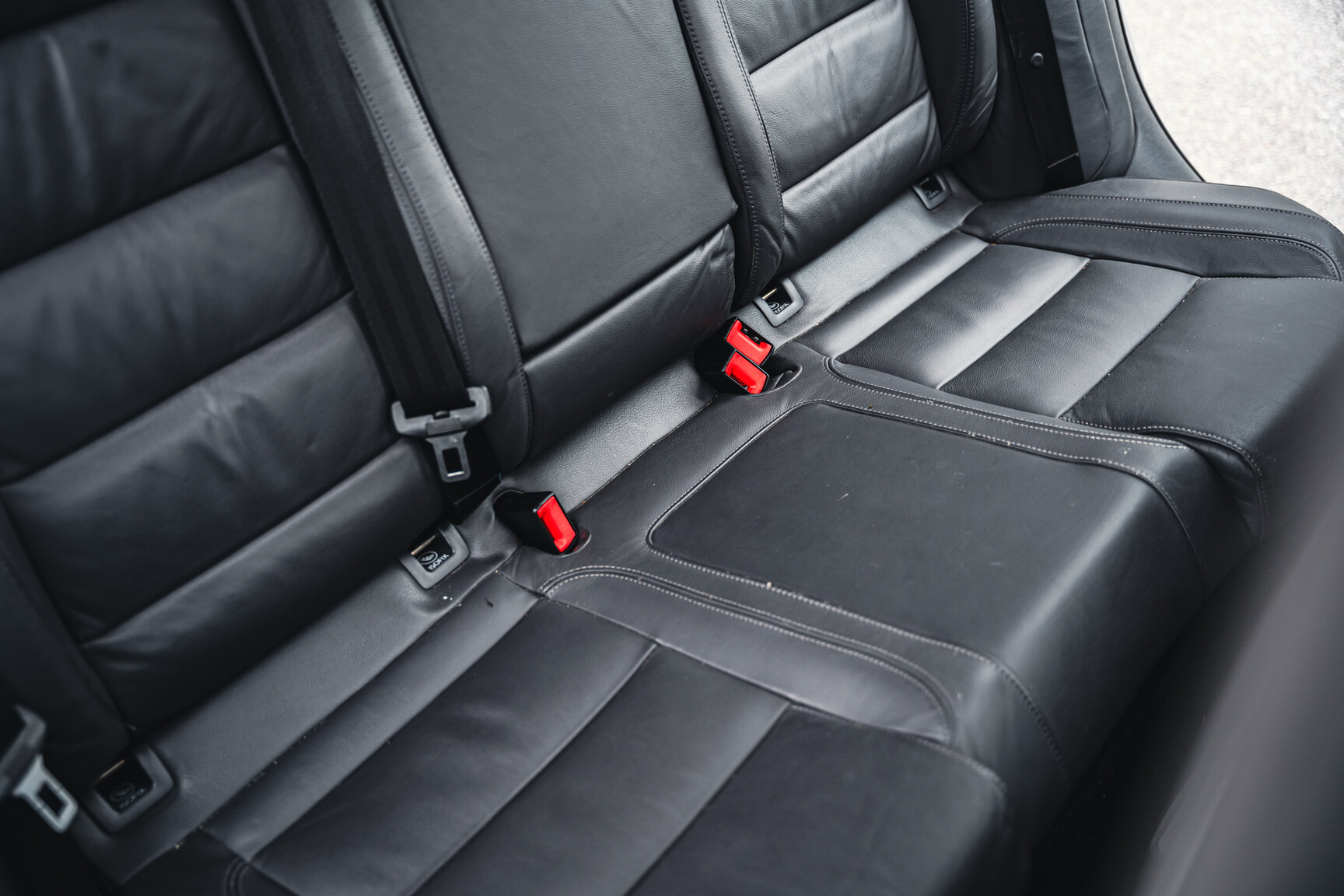 Innenraumfoto von 2007 Volkswagen Golf R32 (90)