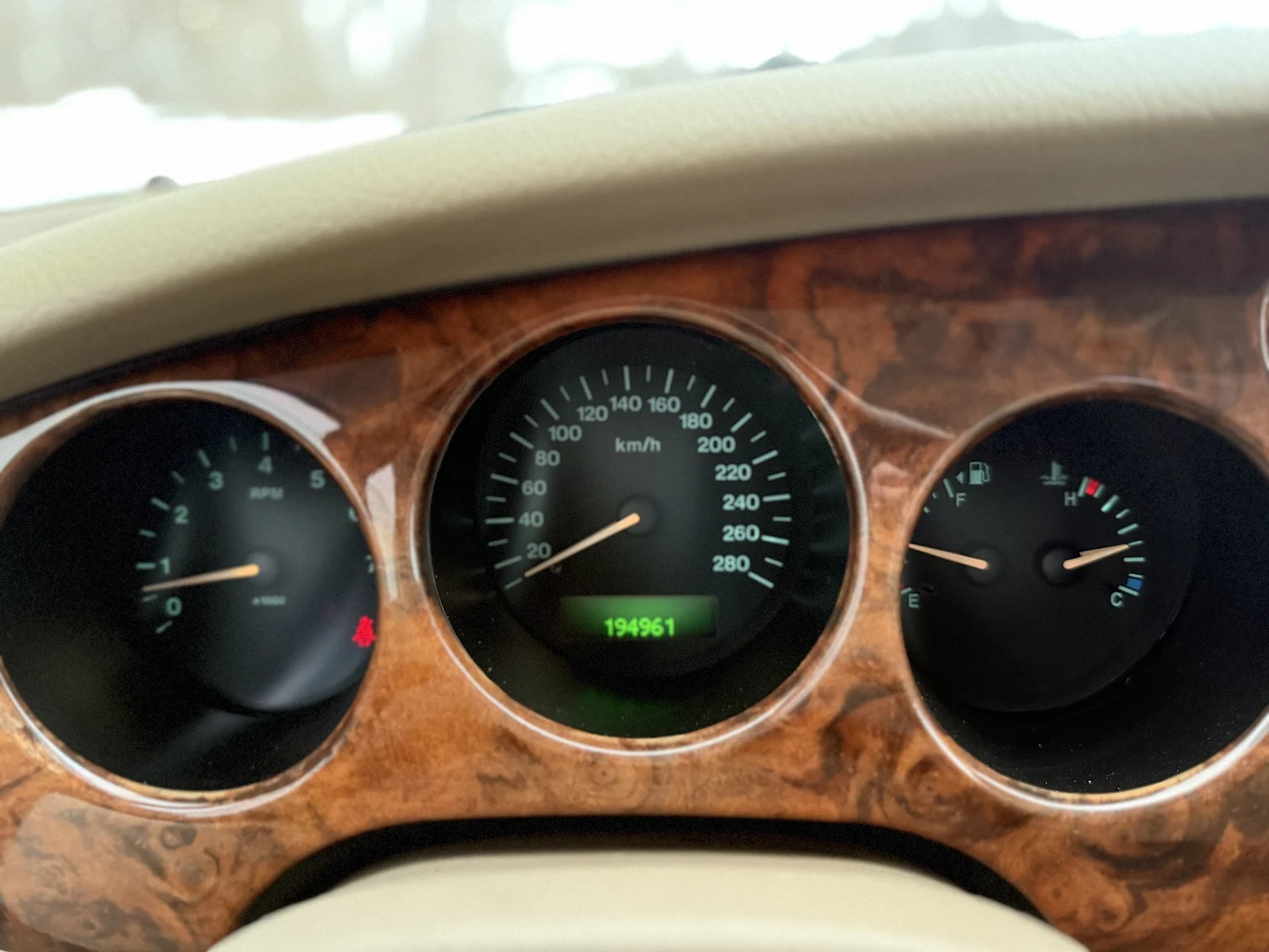 Interiörbild 1997 Jaguar XK8 (17)