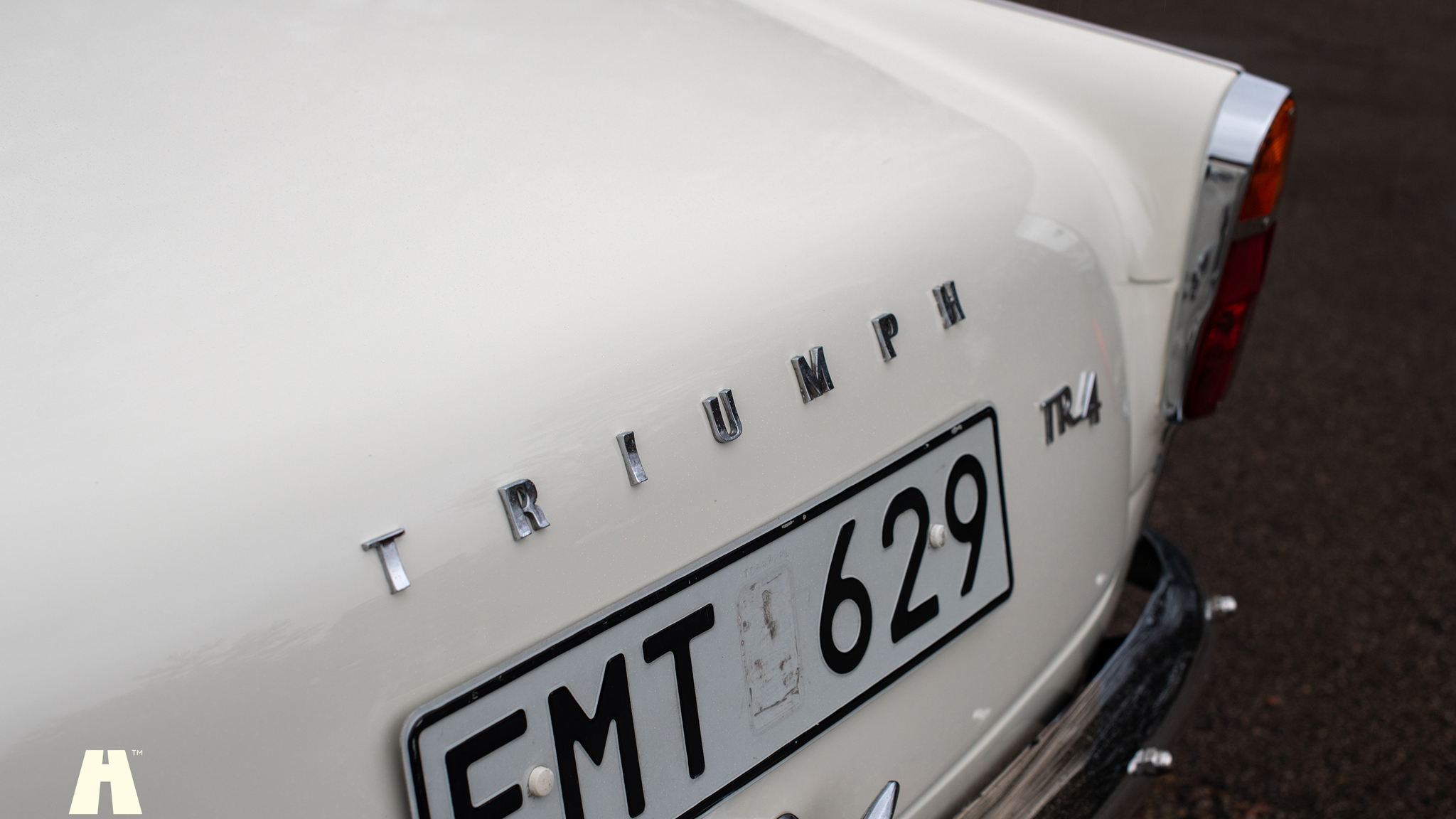 Aussenfoto 1966 Triumph TR4 A