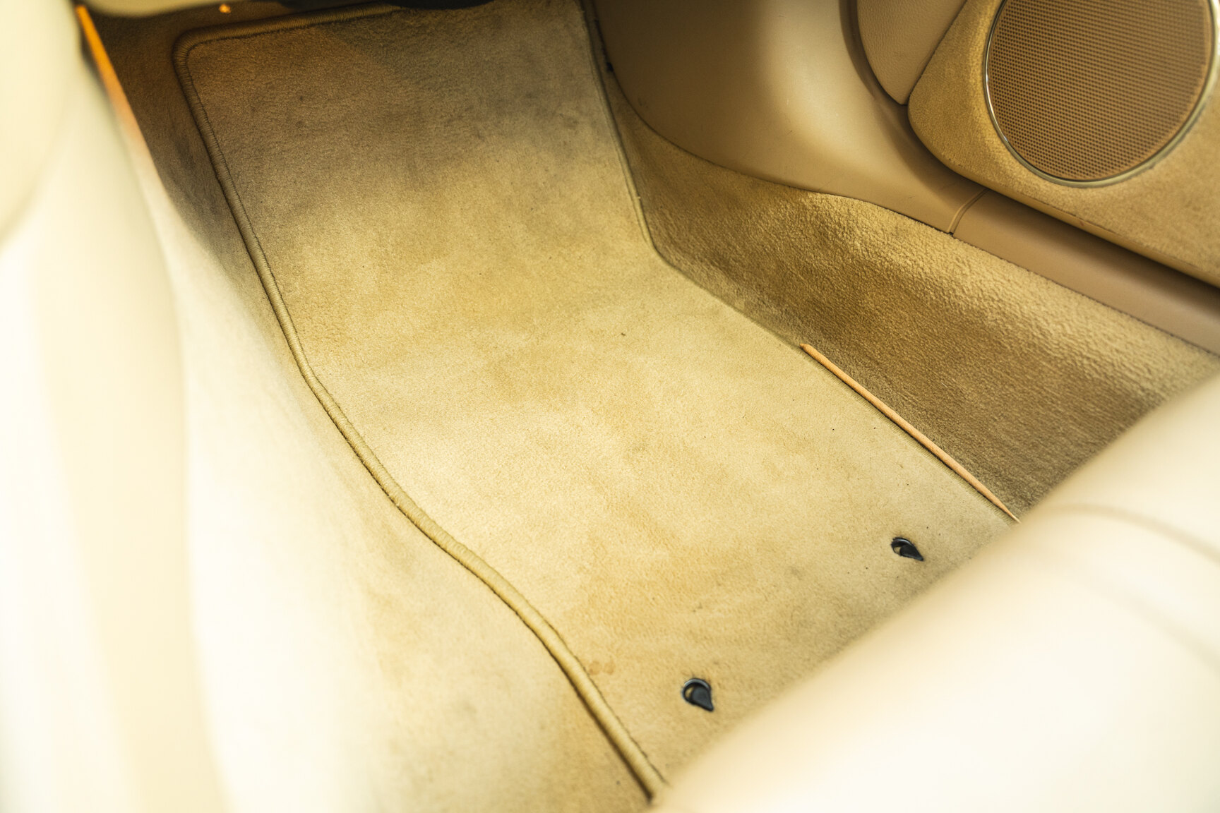 Interior image of 2009 Jaguar XK