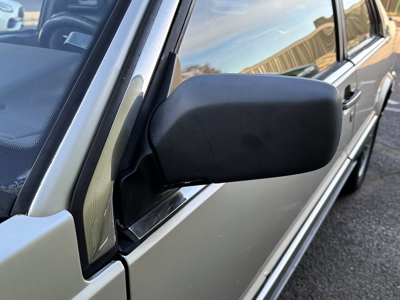 Aussenfoto 1987 Volvo 780 Bertone